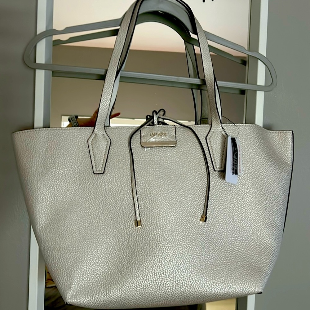 Brand NWT. Cute Guess Bag.